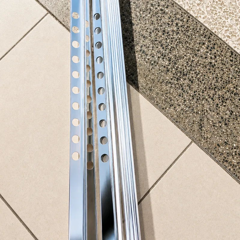 Corner Strip